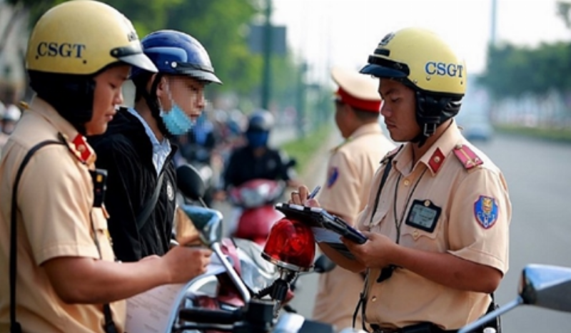 Thủ tục xử lý khi bị phạt vì đi xe không chính chủ