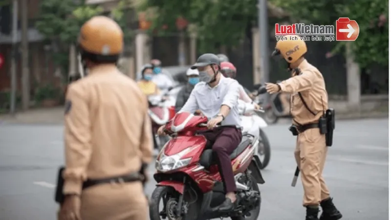 Cách tránh bị phạt khi đi xe không chính chủ