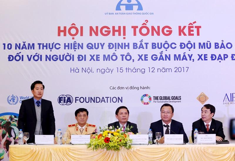 Ứng dụng công nghệ vào quản lý việc đội mũ bảo hiểm