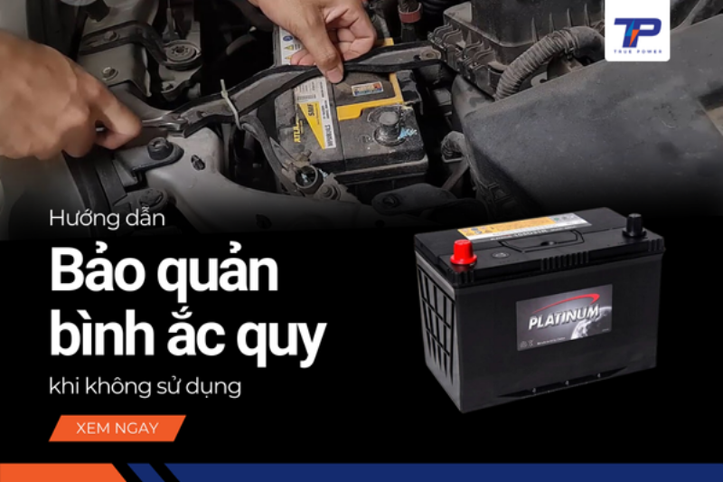 Cấu tạo cơ bản bên trong của một bình ắc quy ô tô axit-chì phổ thông với các ngăn, bản cực và chất điện phân