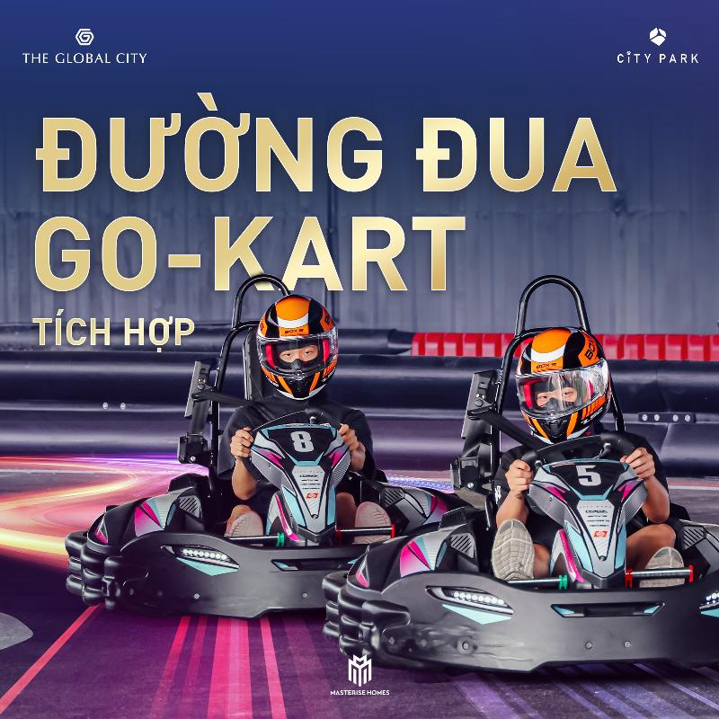 Bảng giá hoặc quầy dịch vụ của một sân go kart, thể hiện các gói thuê xe