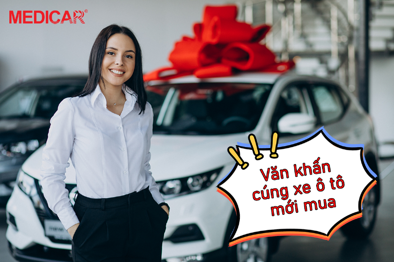 Người dùng VinFast thực hiện cách cúng xe mới mua