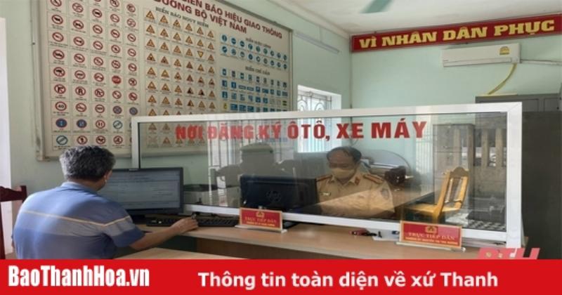 Sơ đồ minh họa quy trình bấm biển số xe tự động tại cơ quan đăng ký, nhấn mạnh tính ngẫu nhiên của hệ thống máy tính